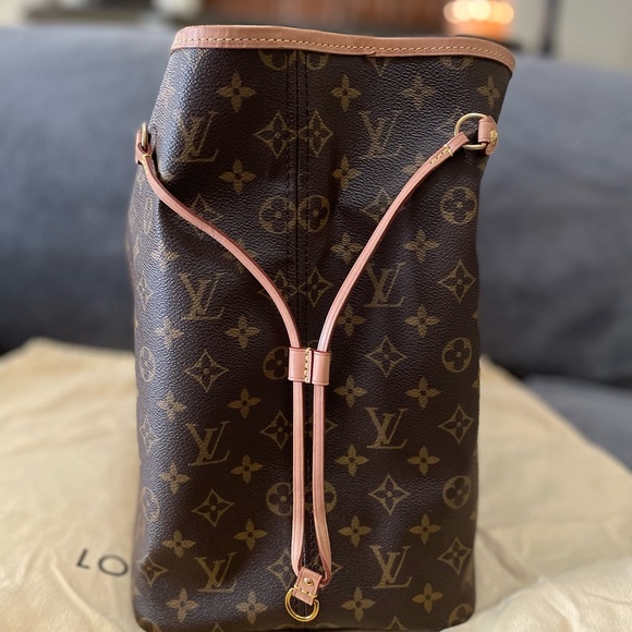 Louis Vuitton Neverfull GM - Picture 13 of 16